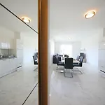 Vlado Mitar Apartment *