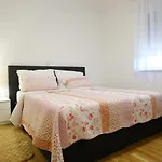 Apartment Vlado Mitar *