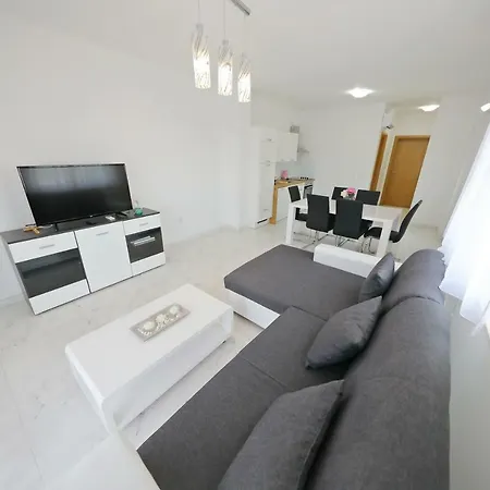 Vlado Mitar Sukošan