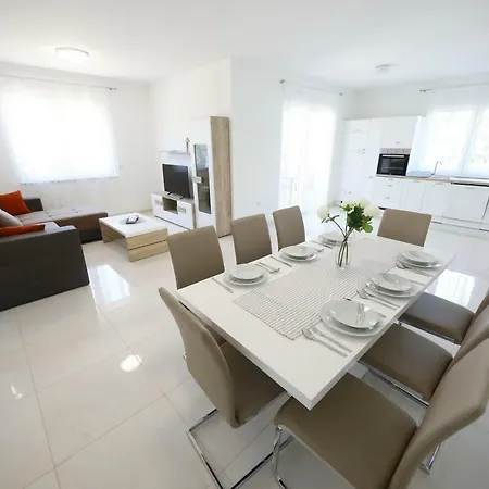 Appartement Vlado Mitar *