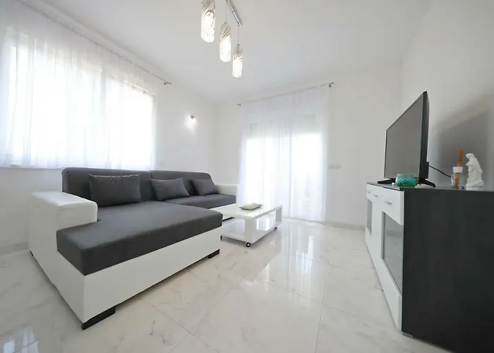 Vlado Mitar Apartman