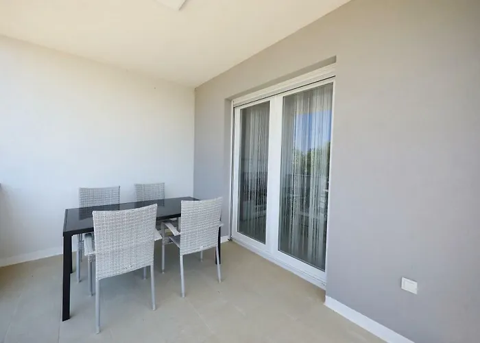 Vlado Mitar Apartman